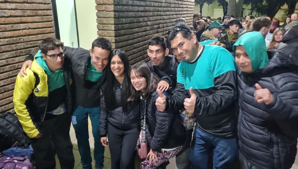 Juegos Bonaerenses: La delegación rojense partió hacia Mar del Plata