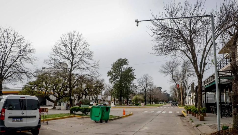 Colocan cámaras fiscalizadoras en semáforos de la ciudad de Colón