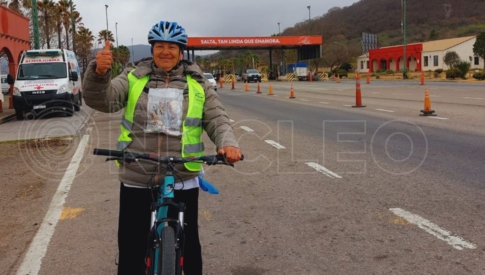 Una mujer de Salto hizo 1400 kilómetros en bicicleta para cumplir una promesa