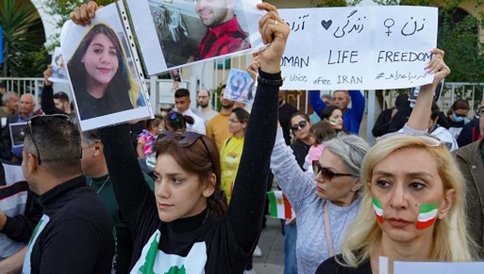 Irán condenó a pena de muerte a cuatro personas por las protestas