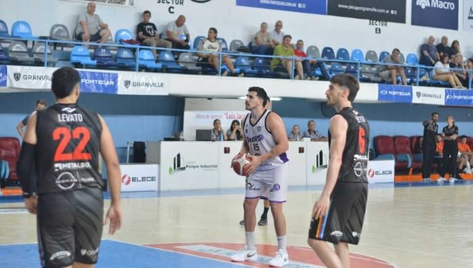 Pergamino Básquet no levanta y cayó con Pico