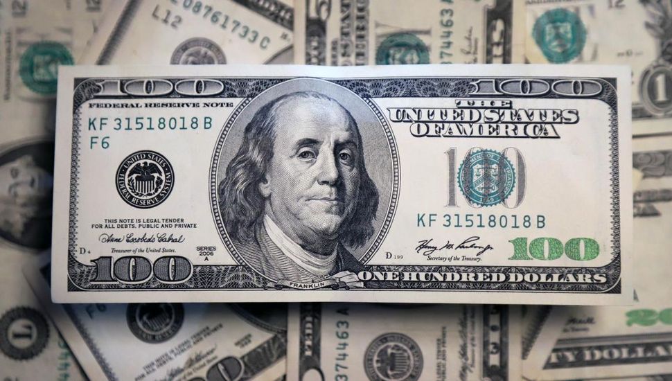 El dólar blue rompió un nuevo récord y superó los $500