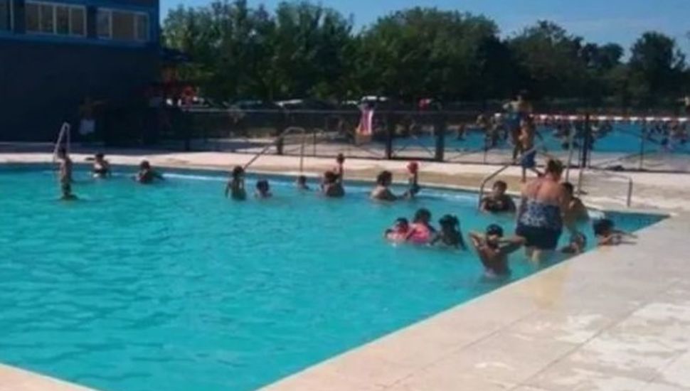 Un adolescente de 14 años murió ahogado en una pileta en Florencio Varela