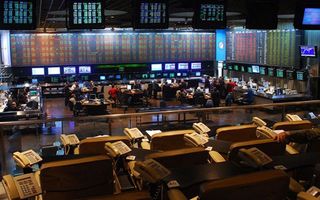 El riesgo país cerca de caer de los 500 puntos