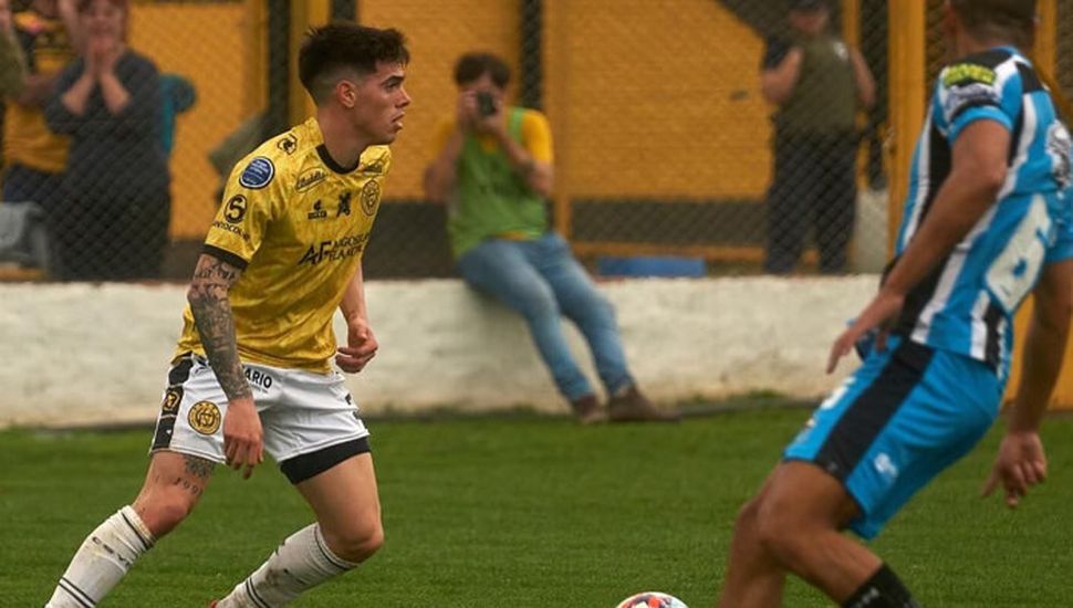 Benjamín Borasi, el futbolista rojense que buscará un lugar en Sarmiento de Junín