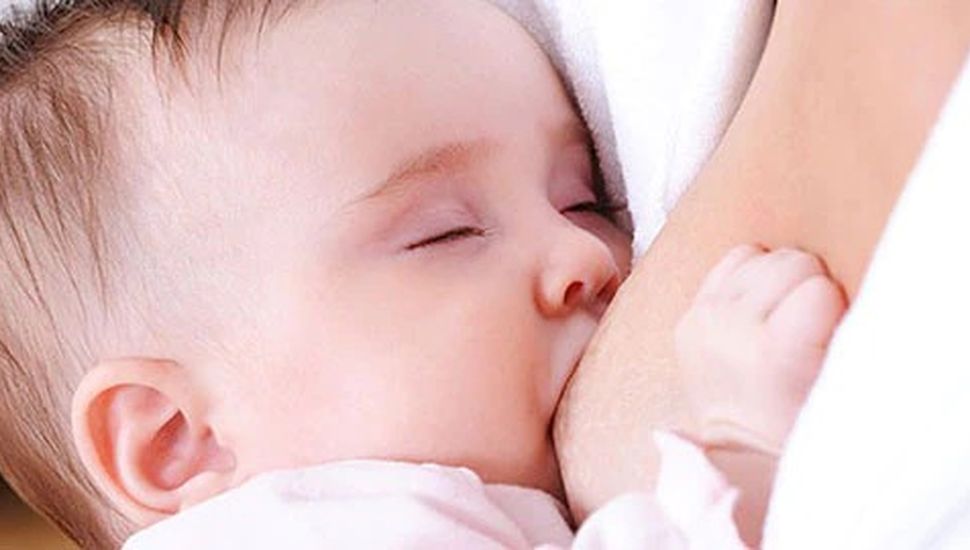 “Apadrina a un bebé”, la nueva campaña de Cáritas