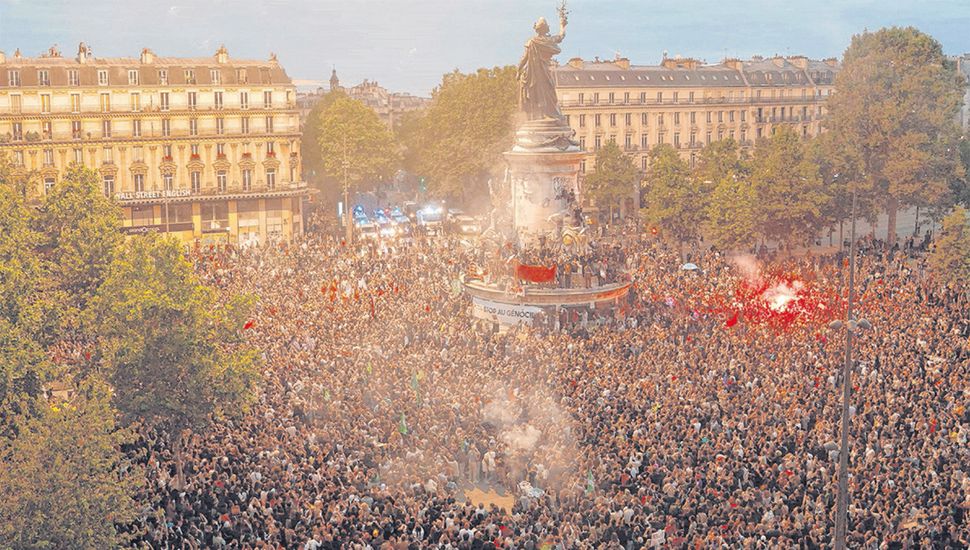 Otro batacazo en Francia: gana la izquierda