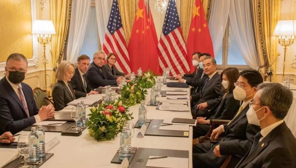 Funcionarios de Estados Unidos y China se reunieron 12 horas en secreto en Malta