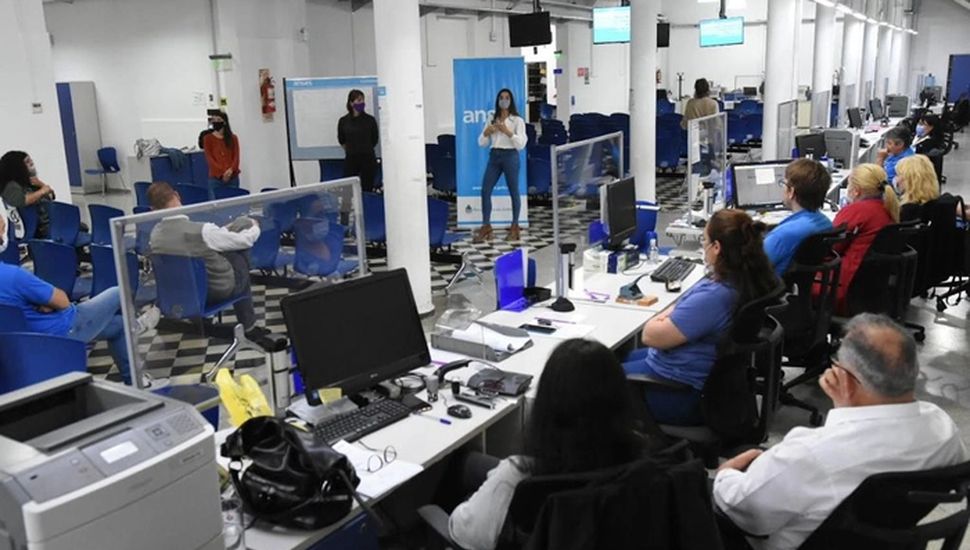 A 2 años de la asunción de Milei, se perdieron alrededor de 60 mil empleos públicos
