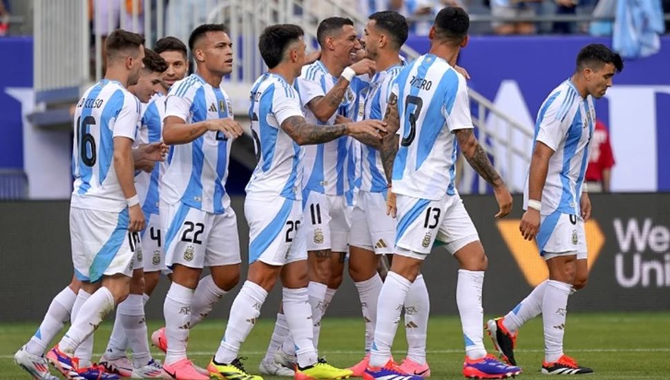 Una multitud recibió a la Selección campeona de América