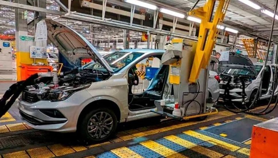 La producción automotriz cayó un 19% en febrero