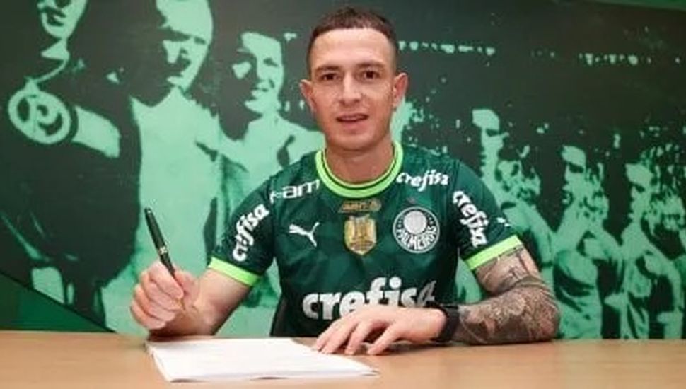 Aníbal Moreno fue presentado en Palmeiras