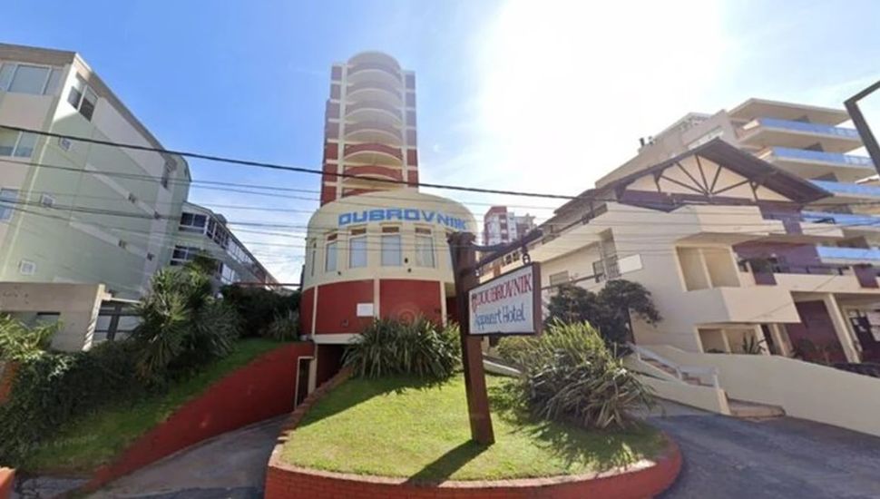 Villa Gesell en vilo por el derrumbe de parte de un edificio que dejó entre 7 y 9 personas desaparecidas