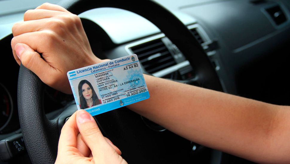 Será obligatorio cancelar las multas de tránsito para renovar el registro de conducir