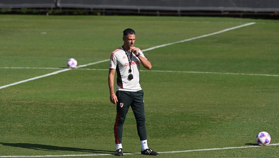 Demichelis define el equipo que visita a Talleres