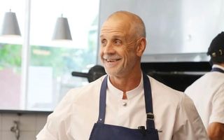 Christian Petersen continúa internado hace más de dos semanas