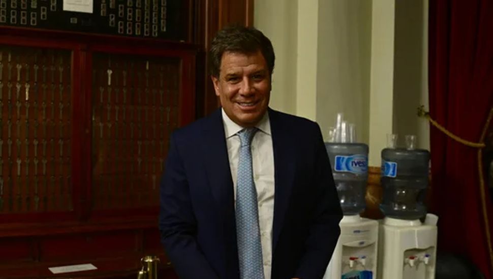 Manes lanza su campaña como candidato a senador por la Ciudad: “Ni los de antes ni los de ahora”