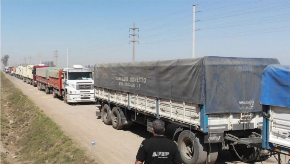 “Dólar soja”: se incrementó un 80% el tránsito de camiones