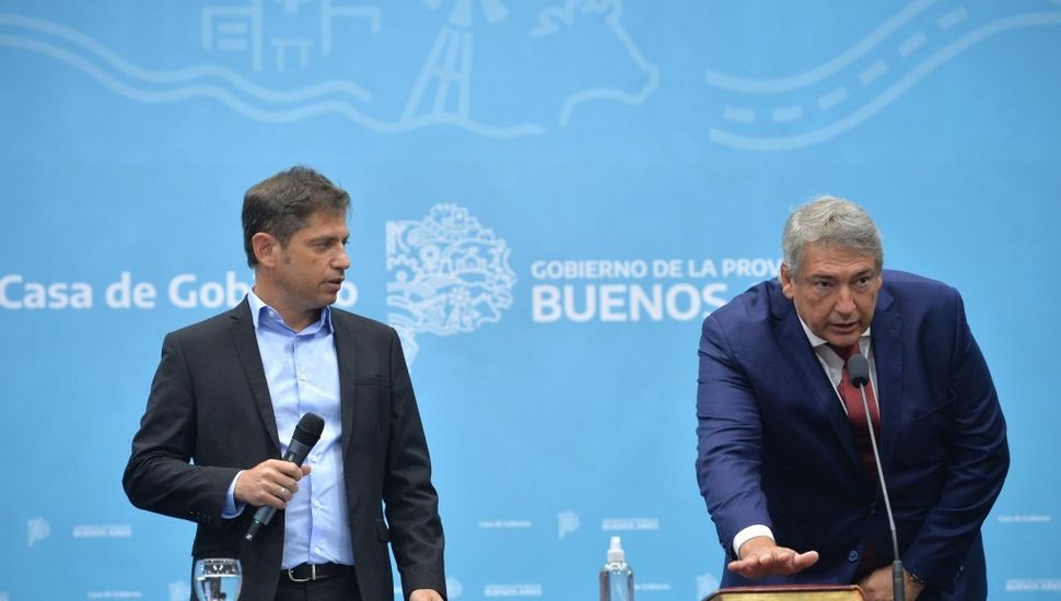 Kicillof en estado de alerta por la acusación de cajero de la política contra uno de sus ministros