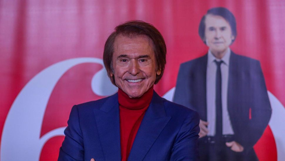 Rafael festeja sus 60 años de carrera en el Luna Park