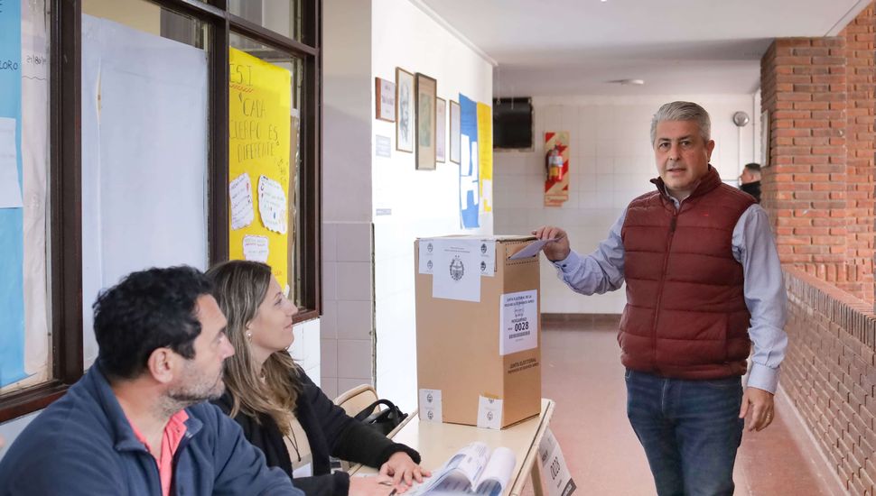Los intendentes de la región emitieron sus votos en las elecciones legislativas 2025