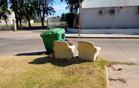 Barrio Municipal: quejas por acumulación de basura