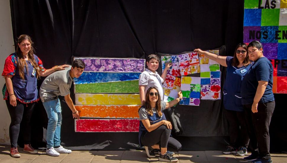 La Escuela 501 de Colón realizó actividades por el Día de la Diversidad Cultural