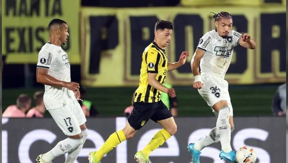 Botafogo perdió con Peñarol pero igual es finalista