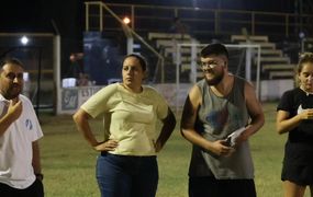 Waldemar Giordano visitó al seleccionado femenino de fútbol de Colón