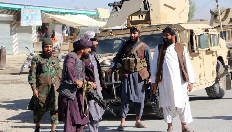 Afganistán y Pakistán se enfrentan en choques armados en la frontera