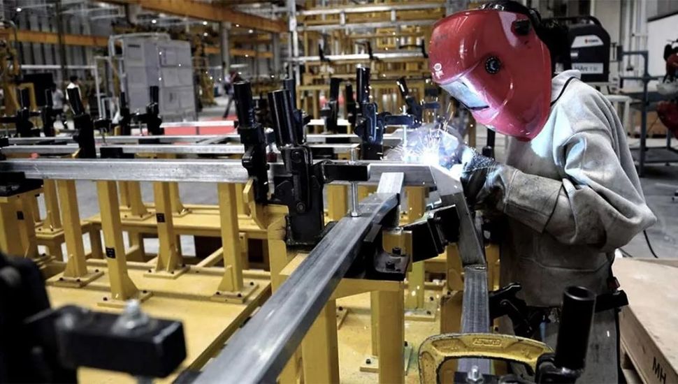 En baja: la actividad de la industria pyme cayó 9,9% en febrero