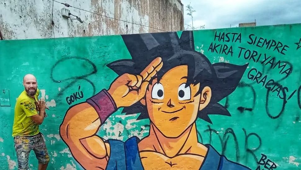 El arte urbano de Pergamino homenajeó a Akira Toriyama, el creador de Dragon Ball