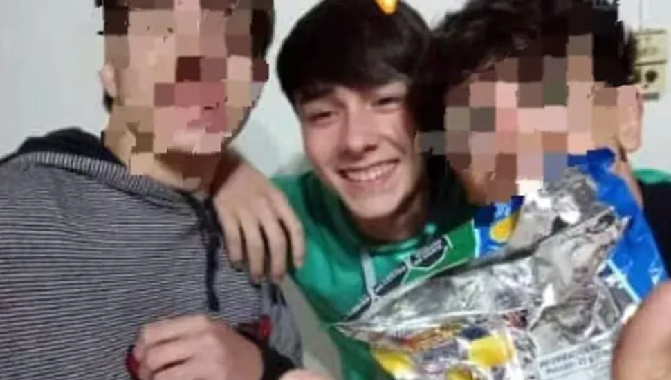 Mataron a un chico de 16 años para robarle la mochila