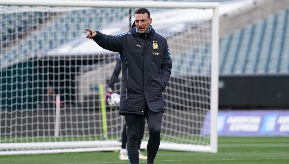 Scaloni, podría ser el primer DT en recibir un Balón de Oro