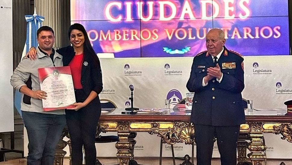 El cuartel de Bomberos Voluntarios Pergamino fue honrado en la Legislatura de la Ciudad de Buenos Aires