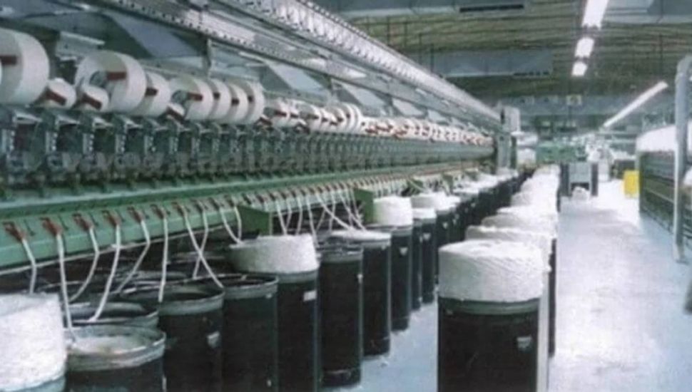 Por las importaciones, cierra una empresa textil y hay 260 trabajadores despedidos