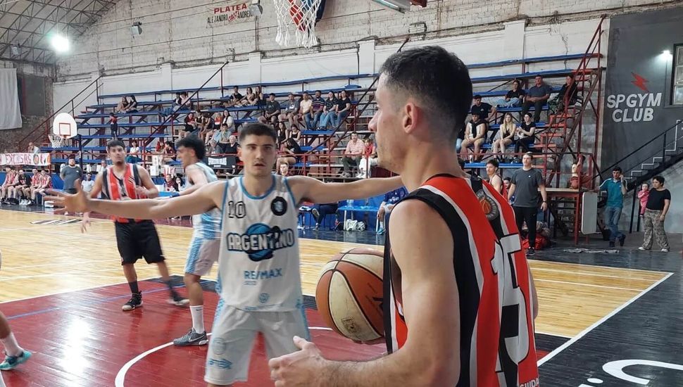 Argentino y Sportivo Rojas chocan en juego clave por el campeonato