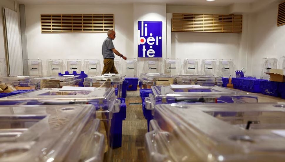 La extrema derecha amplía su ventaja en las encuestas en Francia