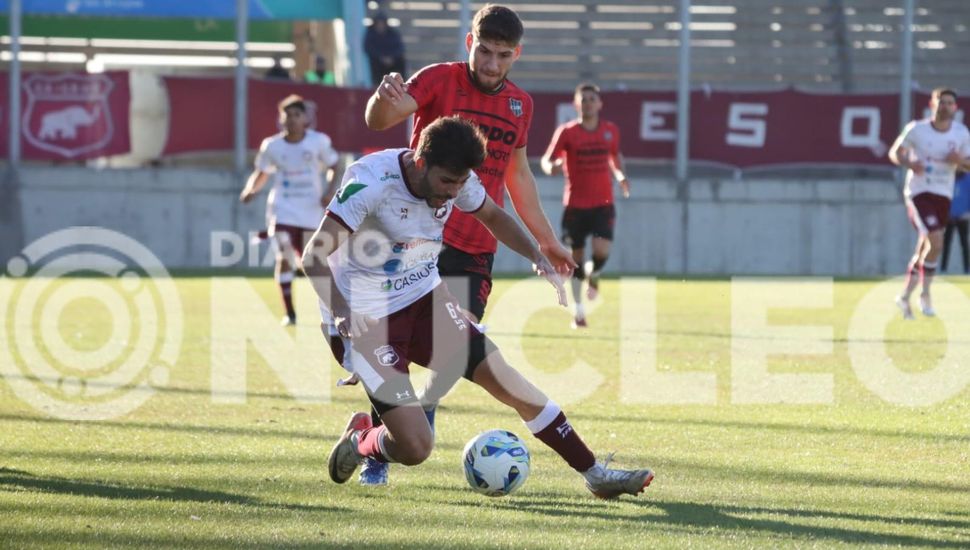 Douglas igualó ante Defensores de Villa Ramallo