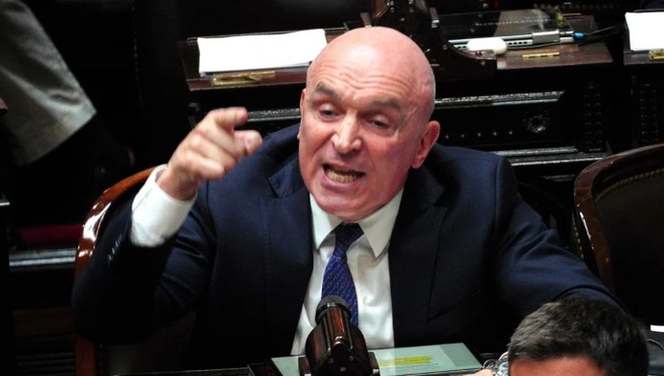 El Gobierno respalda a Espert pese a las denuncias: “Es parte de una operación refritada”