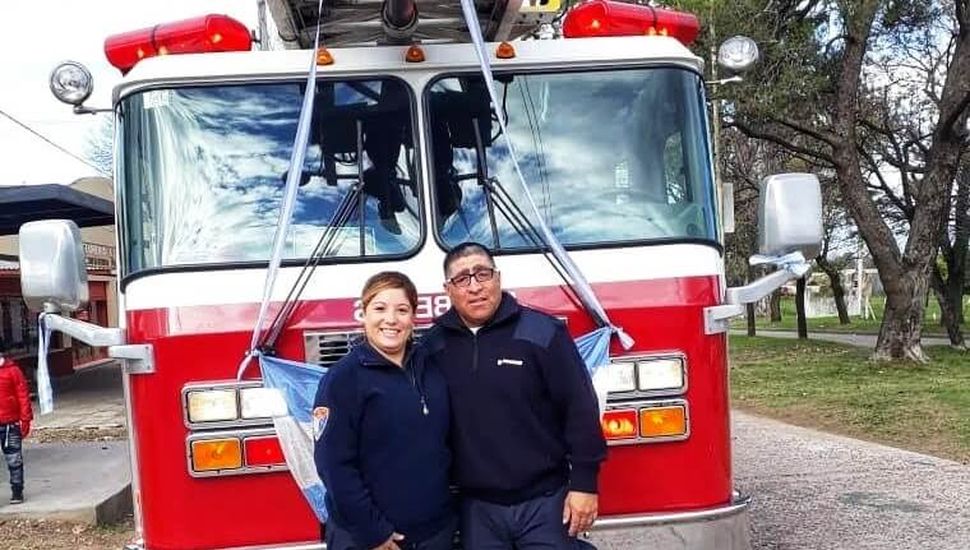 Día del Bombero Voluntario: la historia de la bombera que eligió seguir los pasos de su padre