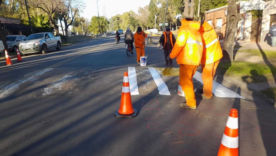 Se realizaron tareas de señalización en distintos barrios de la ciudad