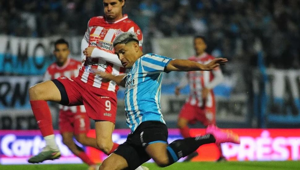 Talleres de Remedios de Escalada eliminó a Racing