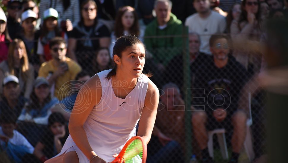 Julia Riera sigue firme en el polvo de ladrillo y se mete entre las ocho mejores en Cali