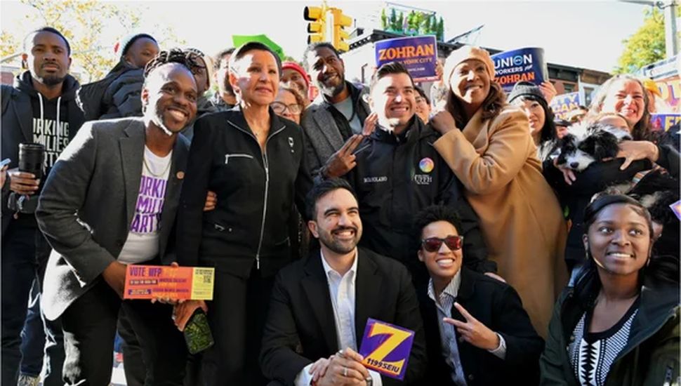 “Noche negra” para Donald Trump: cómo Zohran Mamdani, el socialista musulmán, ganó la alcaldía de Nueva York