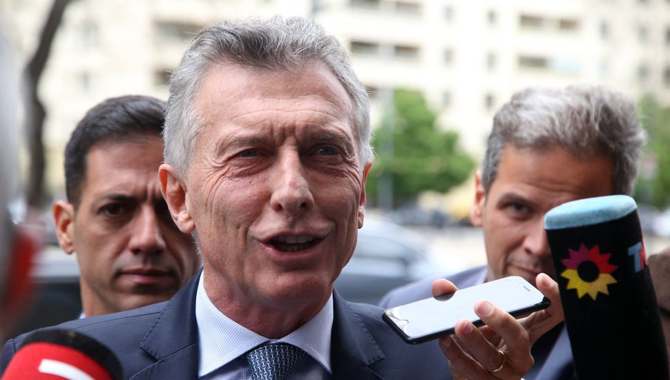 Para Macri los "locos" que enfrentan al populismo tienen que tener "los cojones de decir que no" al déficit