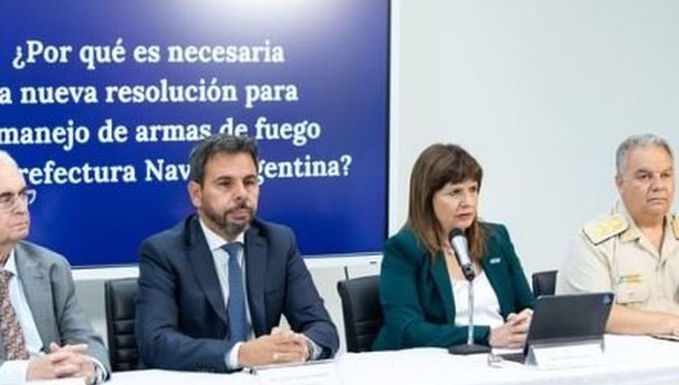 Bullrich reflotó el protocolo de uso de armas de fuego para las fuerzas