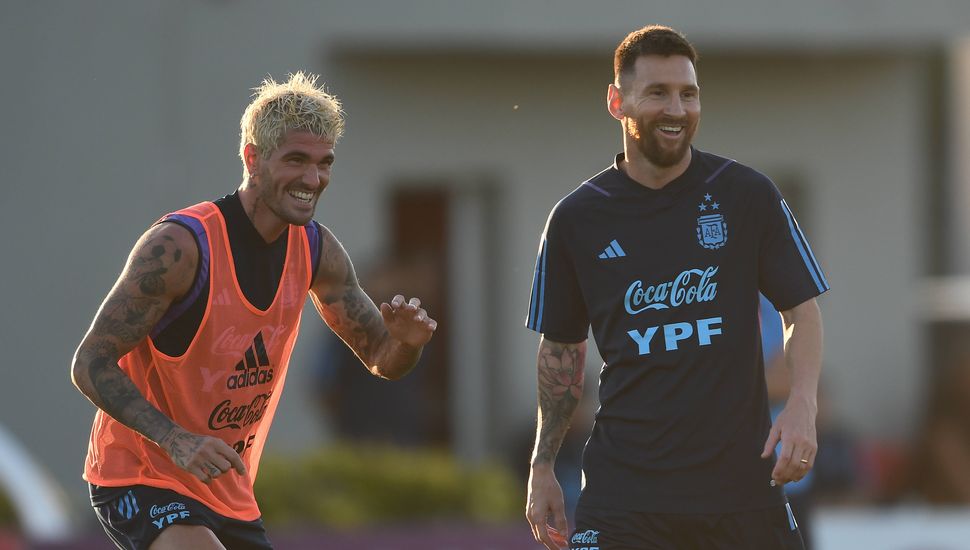 Argentina entrena a pleno esperando el choque ante Uruguay