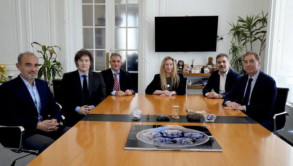 En una asamblea y con la presencia de Javier Martínez, el PRO dio por sellada la alianza con La Libertad Avanza en Provincia