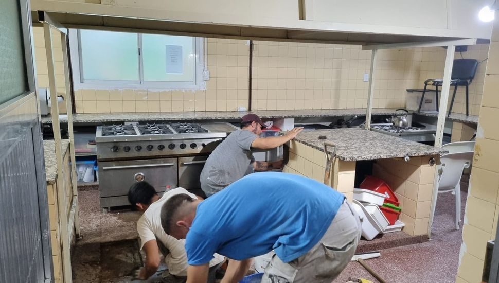 Mejoras en el Hospital Municipal de Rojas: se ejecutan obras de refacción en la cocina